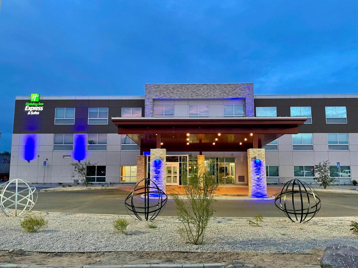 Holiday Inn Express & Suites Blythe By Ihg Exterior foto